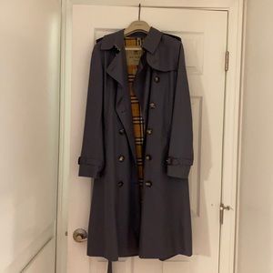 Burberry trench long coat new without tag
